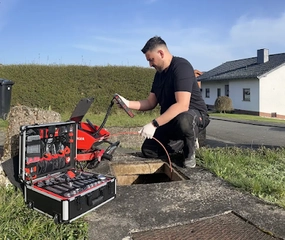 Kanalwurm - Rohrreinigung Services und Kanalreinigung 24/7 Notdienst